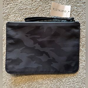 Athleta everyday clutch